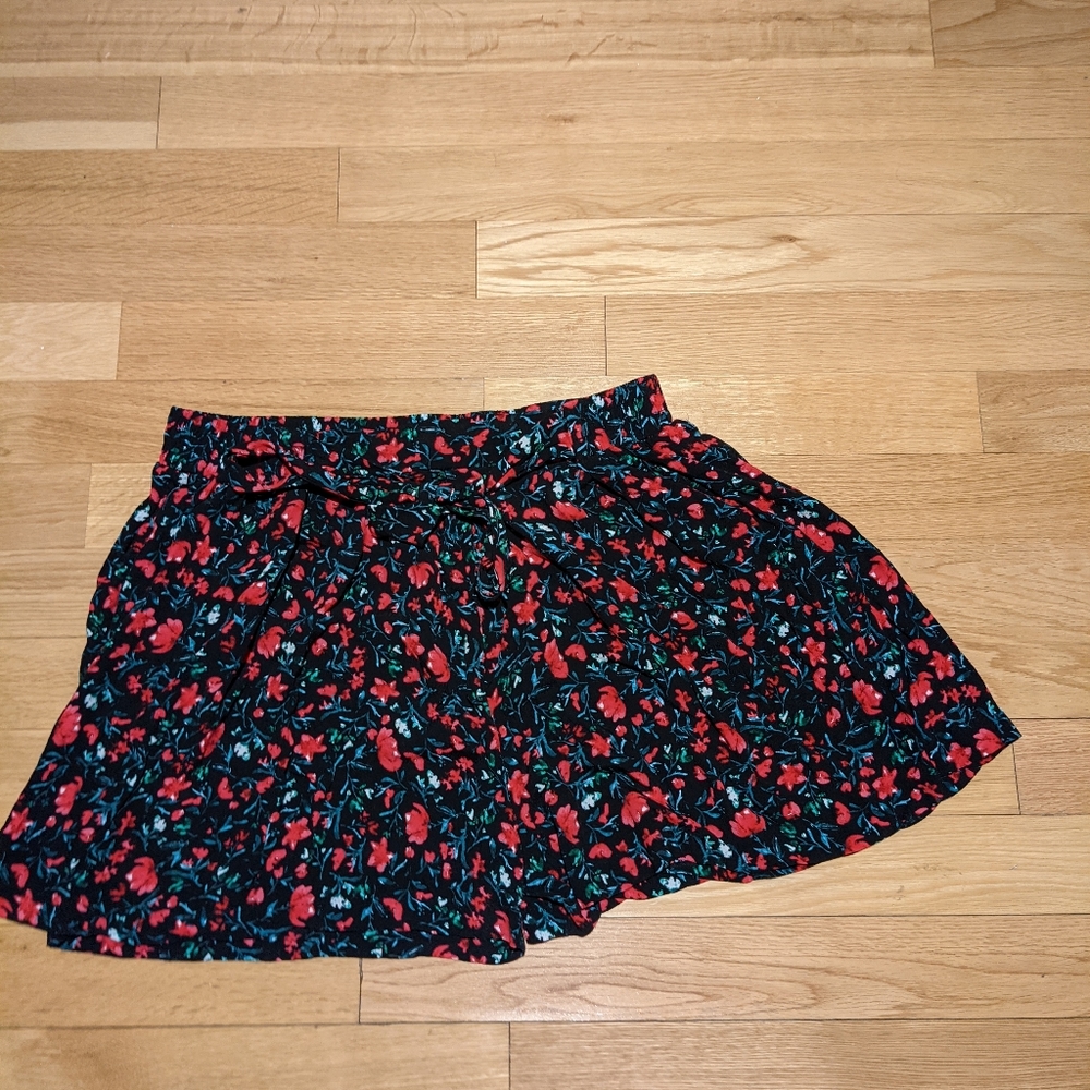 Zara floral shorts XL